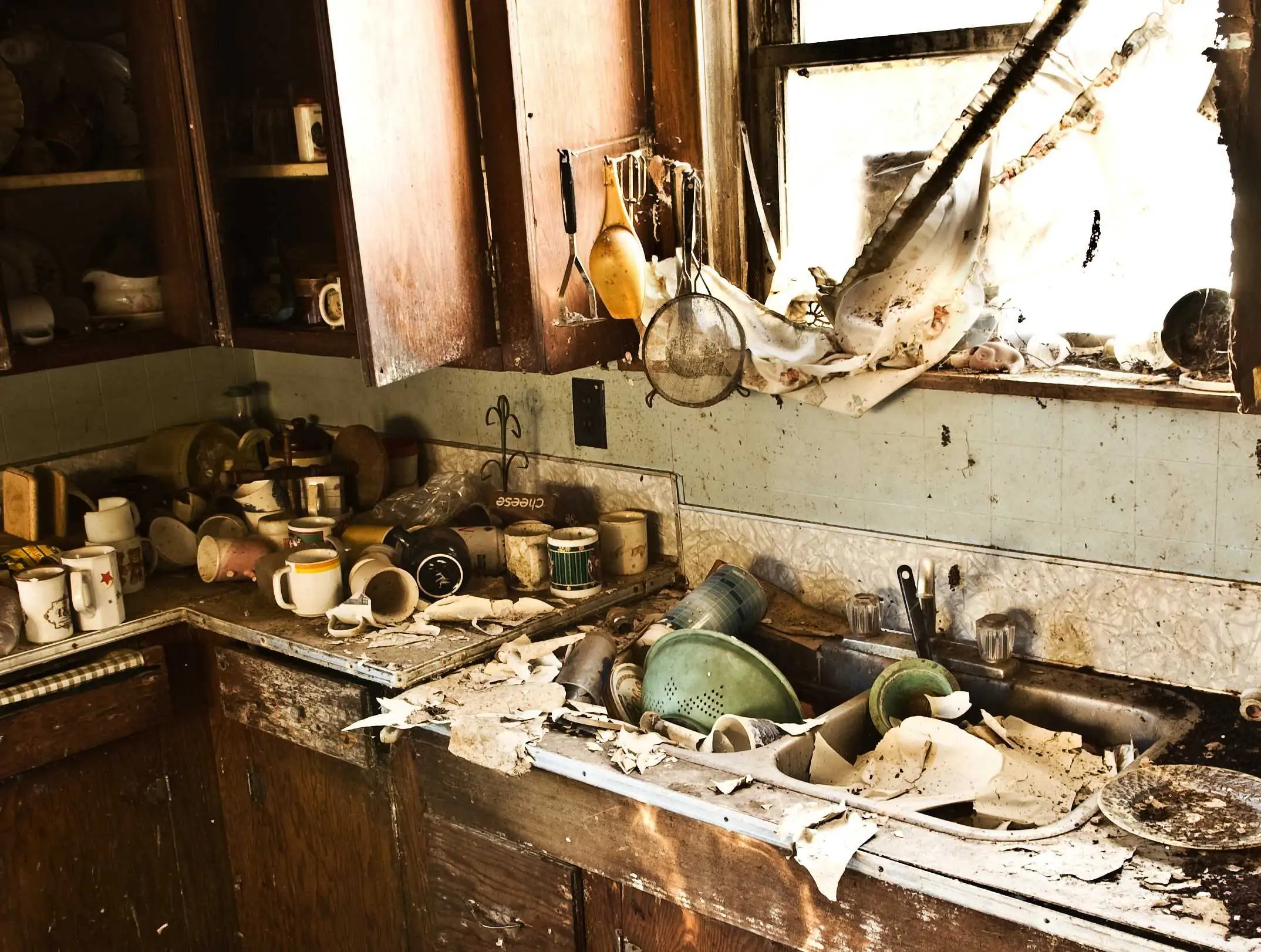 sell hoarder homes in Los Angles